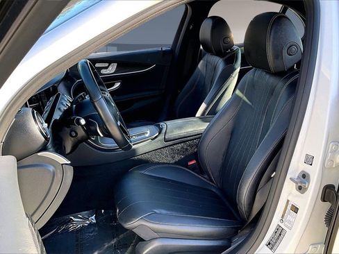 Used 2022 Mercedes-Benz E 350 Sedan image 19