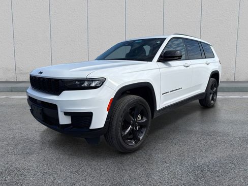 Used 2023 Jeep Grand Cherokee L Laredo AWD/4WD image 3