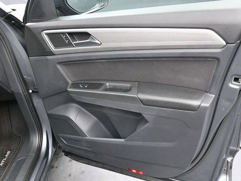 Used 2018 Volkswagen Atlas Launch Edition image 10