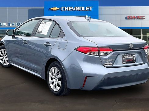 Used 2023 Toyota Corolla LE FWD image 4