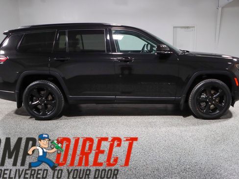 Used 2023 Jeep Grand Cherokee L Laredo AWD/4WD image 6