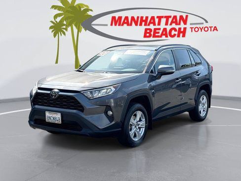 Certified 2020 Toyota RAV4 XLE w/ Convenience Package FWD image 1