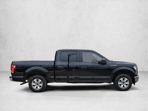 Used 2017 Ford F150 XLT image 4