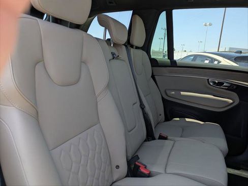 Used 2026 Volvo XC90 B6 Plus w/ Protection Package Premier AWD/4WD image 24