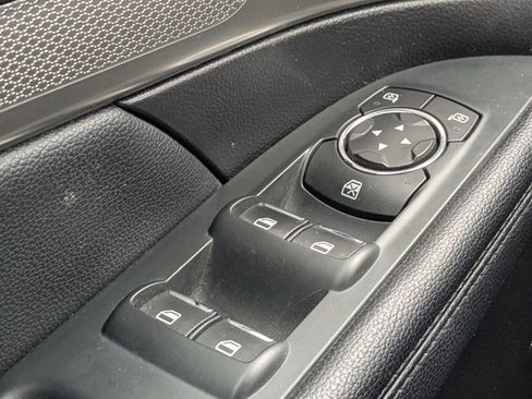 Used 2019 Ford Explorer XLT w/ Equipment Group 201A image 19