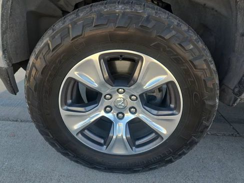 Used 2022 RAM 1500 Laramie AWD/4WD image 13