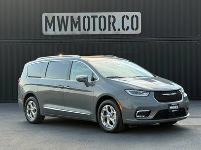Used 2021 Chrysler Pacifica Limited w/ Premium & Safety Sphere Group