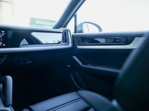 New 2026 Porsche Cayenne E-Hybrid image 27