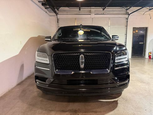 Used 2020 Lincoln Navigator Reserve w/ Equipment Group 208A Reserve AWD/4WD image 4