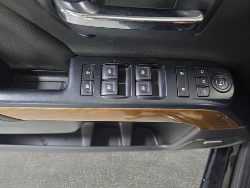 Used 2018 Chevrolet Silverado 1500 LTZ w/ Sport Package AWD/4WD image 27