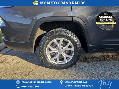 Used 2021 Jeep Grand Cherokee L Limited image 32