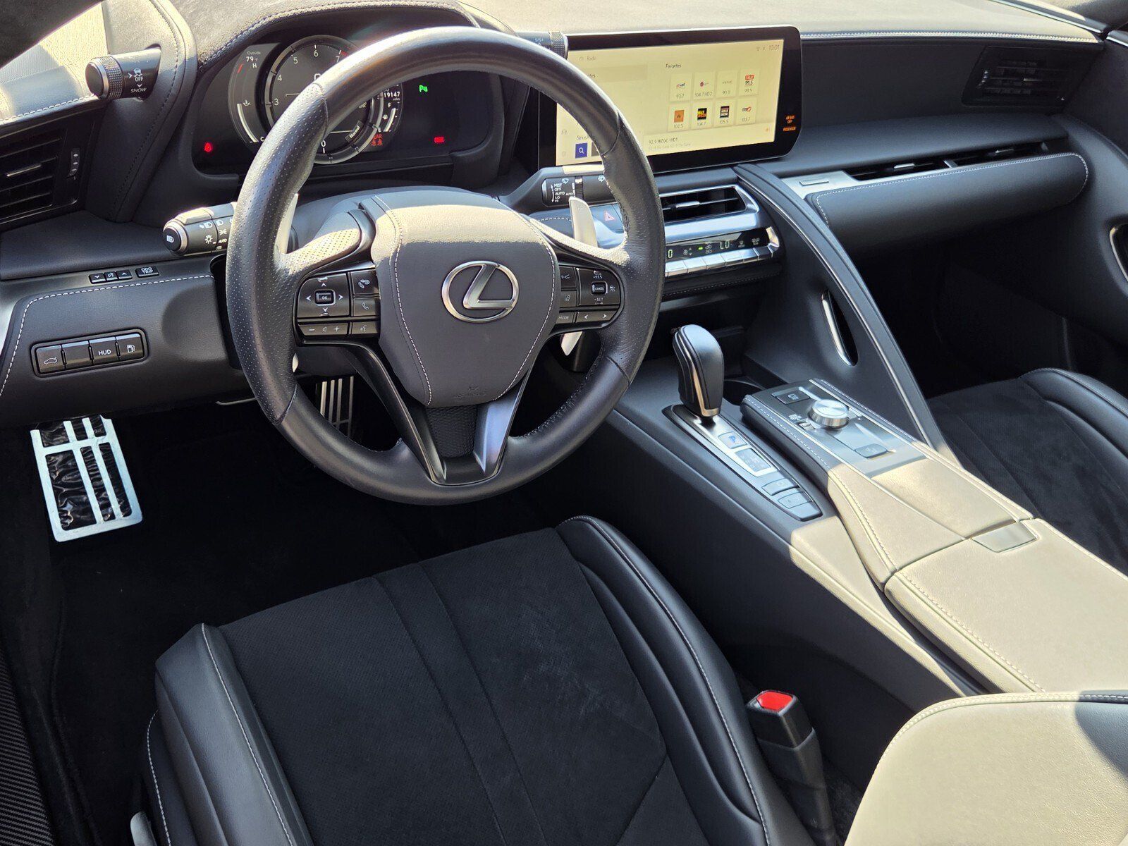 Used 2024 Lexus LC 500 Coupe w/ Dynamic Handling Package RWD image 15