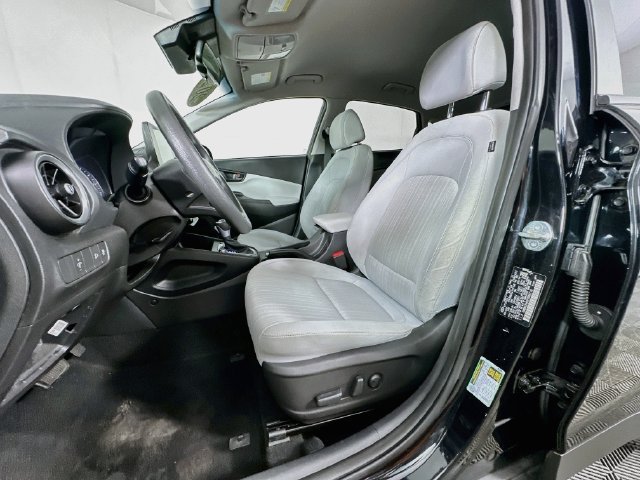 Used 2023 Hyundai Kona SEL FWD image 16