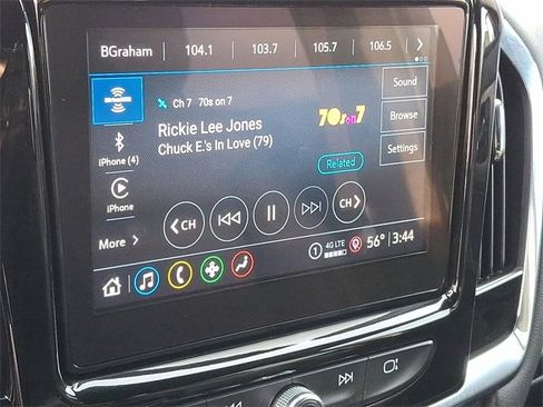 Used 2023 Chevrolet Traverse LT image 14