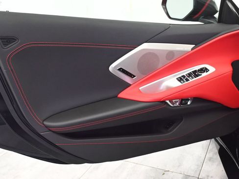 Used 2024 Chevrolet Corvette Stingray Preferred Conv w/ Z51 Performance Package RWD image 12