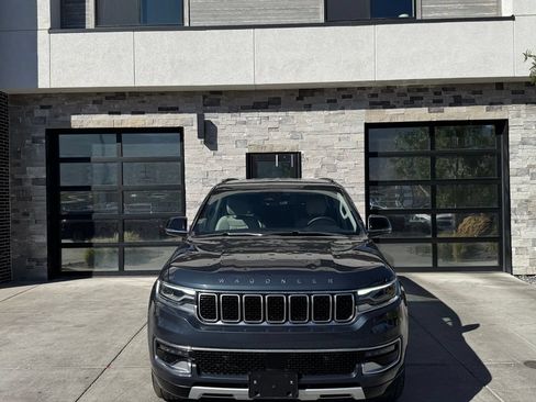 Used 2024 Jeep Wagoneer Series II AWD/4WD image 8