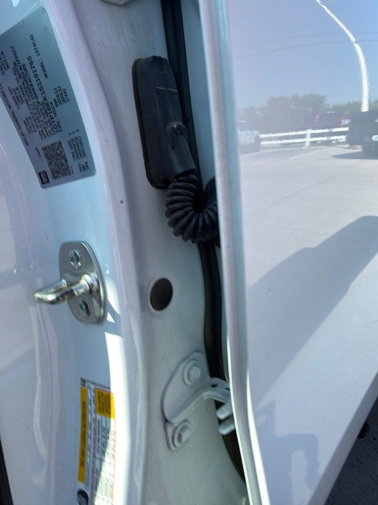 Used 2025 GMC Canyon Elevation RWD image 8
