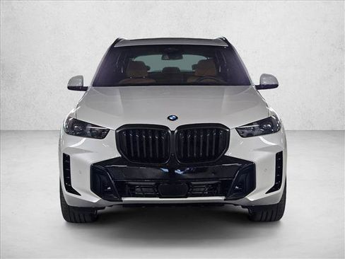 New 2026 BMW X5 xDrive40i w/ M Sport Package image 2