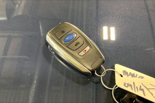 Used 2025 Subaru Ascent Touring AWD/4WD image 11