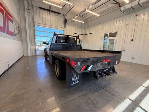 Used 2022 RAM 4500 Tradesman w/ Chrome Appearance Group AWD/4WD image 7