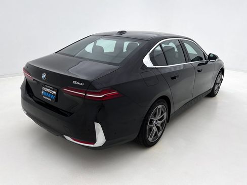 Used 2026 BMW 530i xDrive AWD/4WD image 7