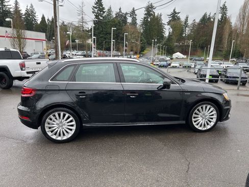 Used 2016 Audi A3 e-tron Premium Plus w/ Premium Plus Package image 3