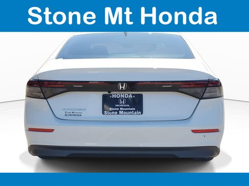 Used 2024 Honda Accord EX image 5