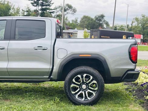 Used 2023 GMC Canyon AT4 w/ AT4 Premium Package AWD/4WD image 14
