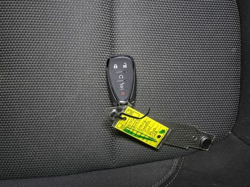 Used 2023 Chevrolet Traverse LT AWD/4WD image 42