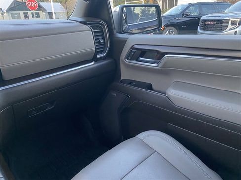 Used 2022 GMC Sierra 1500 SLT w/ SLT Premium Plus Package image 7