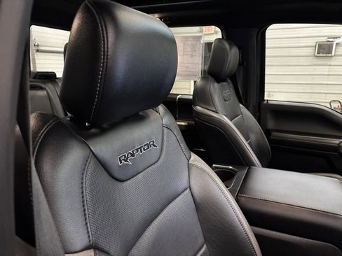 Used 2018 Ford F150 Raptor w/ Equipment Group 802A Luxury image 28