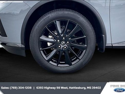 Used 2024 Nissan Murano SV w/ SV Midnight Edition Package image 7