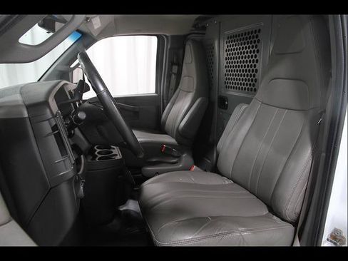 Used 2020 GMC Savana 2500 w/ Driver Convenience Package RWD image 5