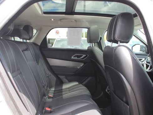Used 2022 Land Rover Range Rover Velar S AWD/4WD image 28