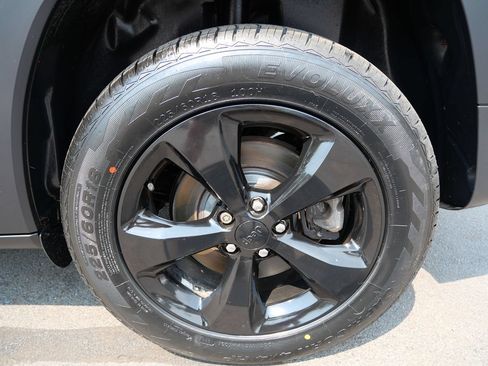 Used 2016 Jeep Cherokee Sport w/ Cold Weather Group AWD/4WD image 37