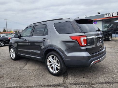 Used 2016 Ford Explorer XLT w/ Equipment Group 202A image 9