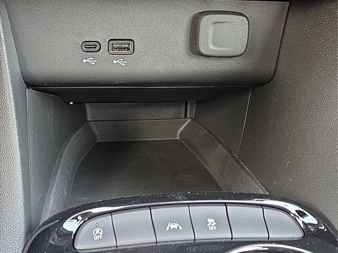 New 2026 Buick Encore GX Sport Touring image 19