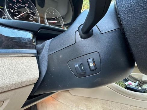 Used 2011 BMW 535i Sedan image 24