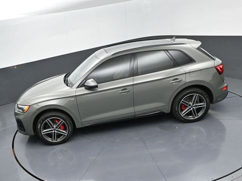 Used 2024 Audi Q5 e Premium Plus w/ Premium Plus Package image 43