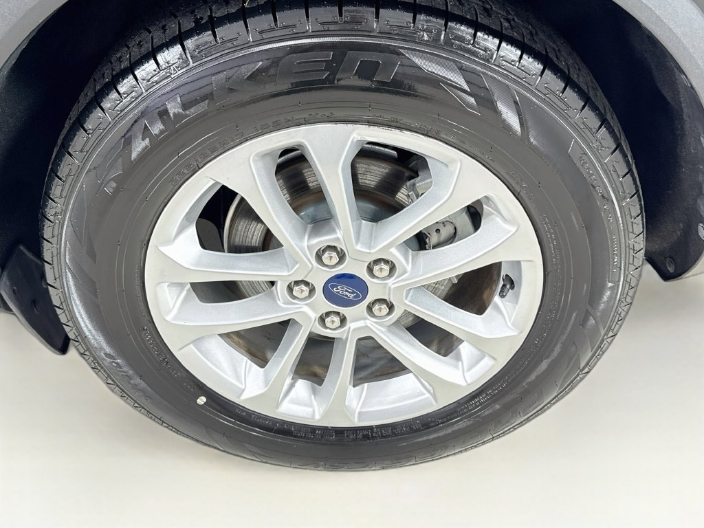 Used 2020 Ford Escape SE FWD image 38