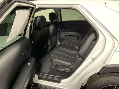 New 2025 Hyundai Ioniq 5 SEL image 30