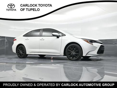 Used 2026 Toyota Corolla LE FWD image 43