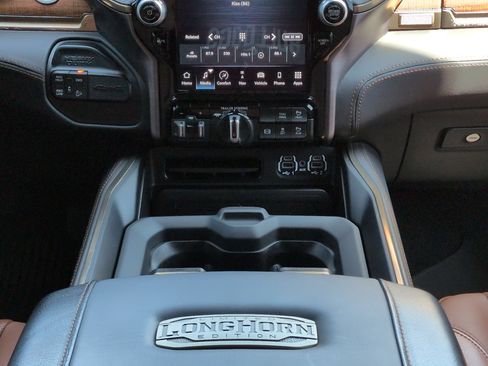 Used 2024 RAM 2500 Limited w/ Safety Group AWD/4WD image 17
