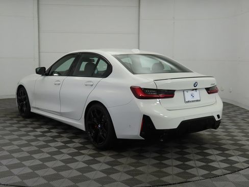 Used 2026 BMW 330i Sedan w/ M Sport Package RWD image 8