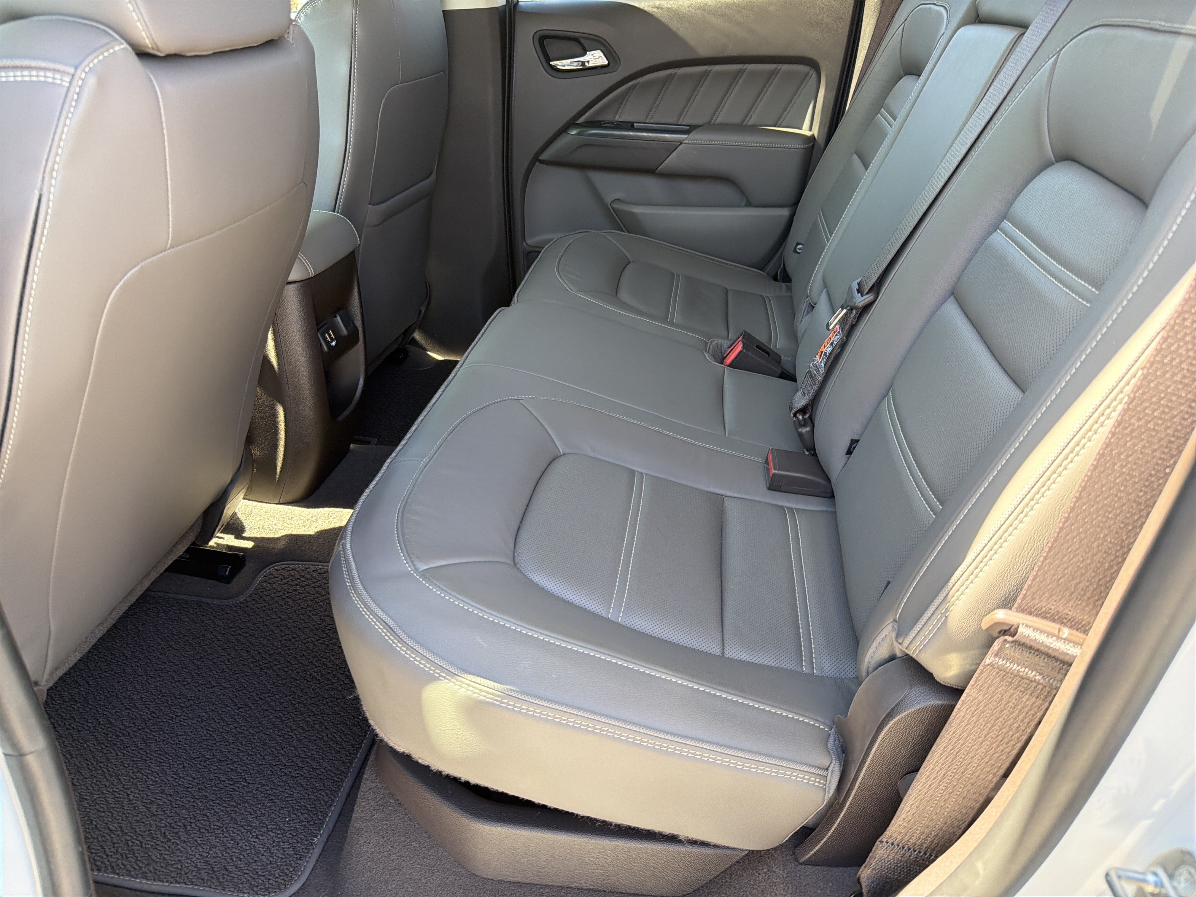 Used 2021 GMC Canyon Denali RWD image 30