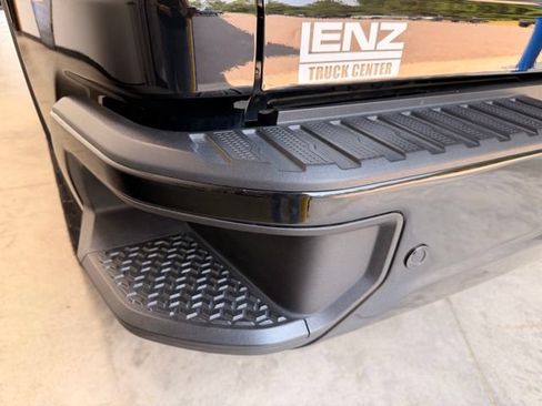 Used 2023 Chevrolet Silverado 3500 High Country AWD/4WD image 18