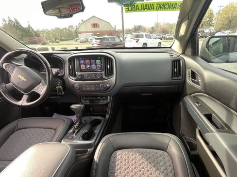 Used 2018 Chevrolet Colorado Z71 image 13