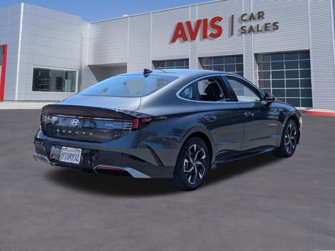 Used 2025 Hyundai Sonata SEL FWD image 6
