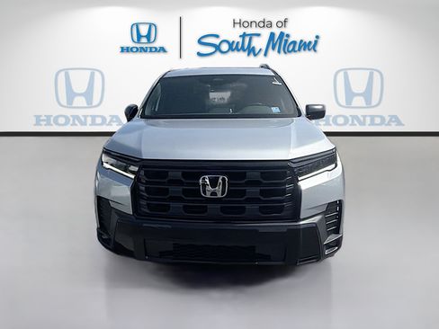 New 2026 Honda Pilot Sport image 2