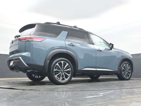 New 2026 Nissan Pathfinder Platinum AWD/4WD image 31